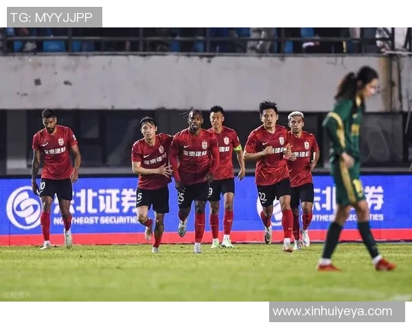 山东泰山主场鏖战长春亚泰双方激烈对攻上演进球大战